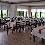 Saal für 3 Kommunionen eingedeckt Saal für 3 Kommunionen eingedeckt