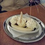 453. Bananensplit mit Sahne 4,70 € 453. Bananensplit mit Sahne 4,70 €