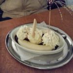 453. Bananensplit mit Sahne 4,70 €