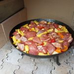 So sieht die fertig vorbereitete Pfanne ohne Deckel aus